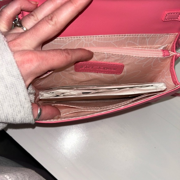 Betsey Johnson Gummy Bear Cross body - Picture 7 of 9